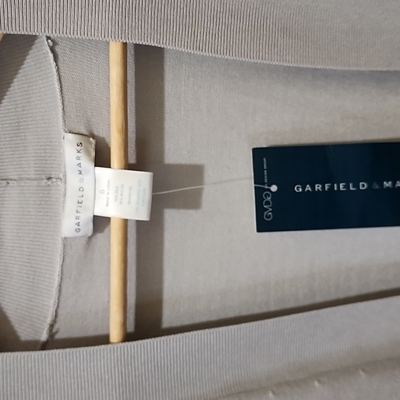 Garfield & Marks Lightweight Cardigan - Picture 3 of 7